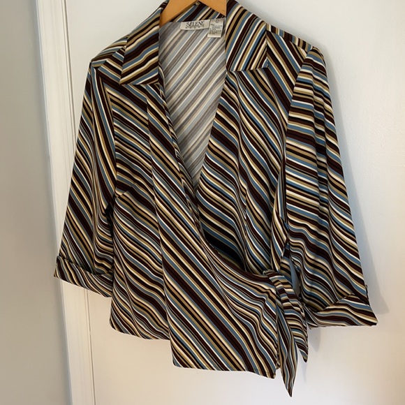 Selene Sport multi stripped 3/4 sleeved vintage top/blouse. Size Large - Picture 7 of 8